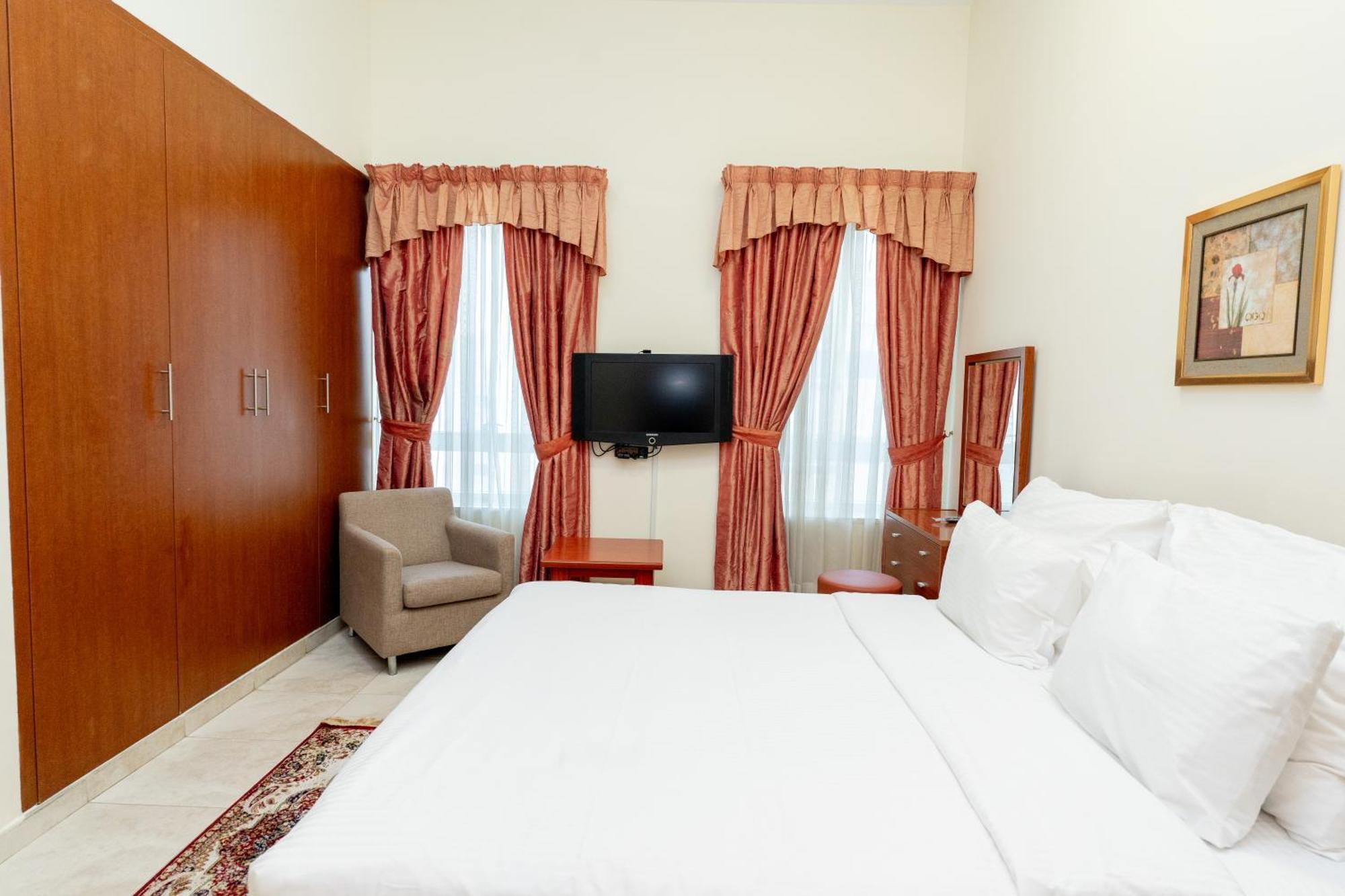 Al Raya Hotel Apartments Dubái Exterior foto