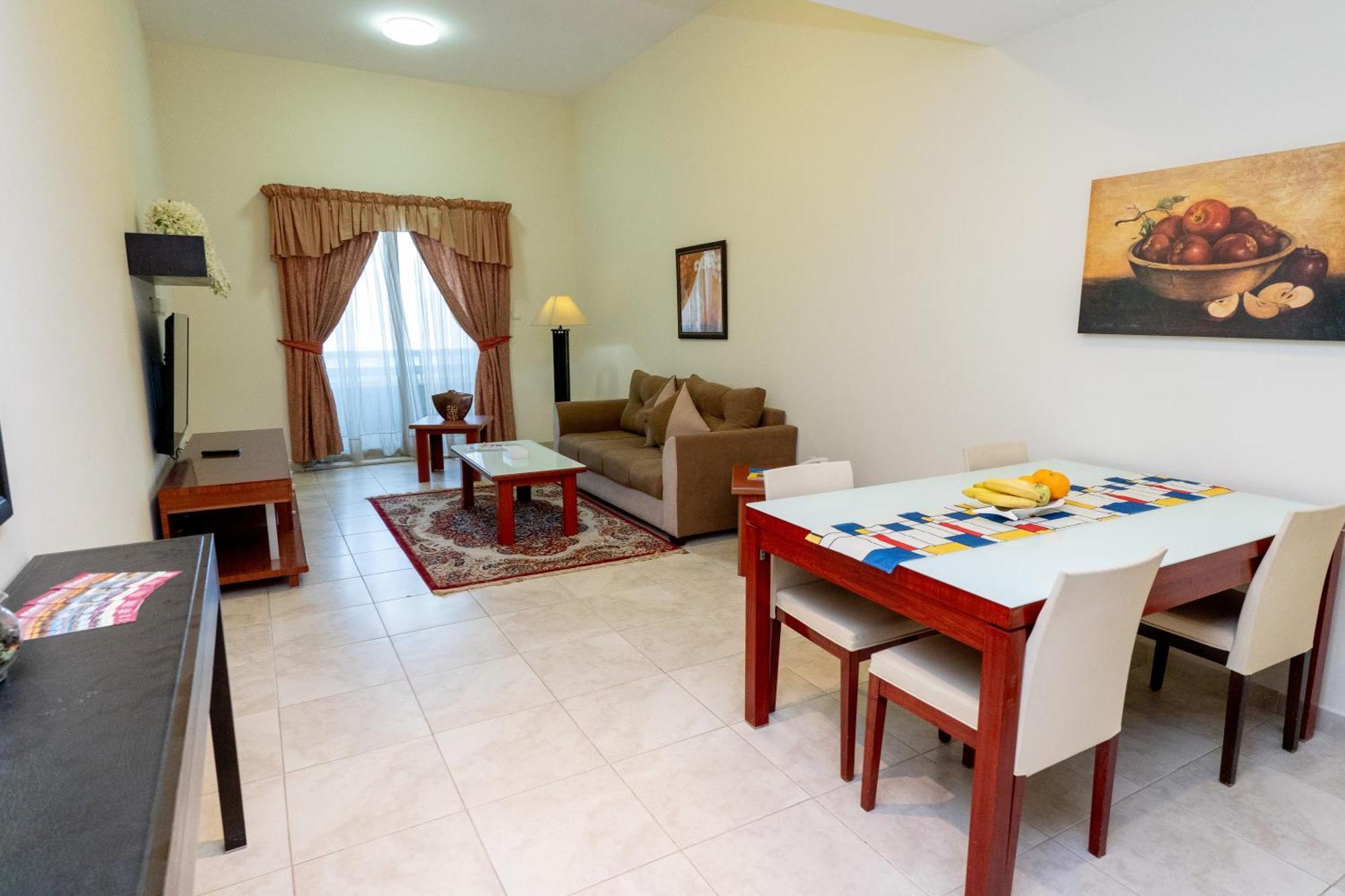 Al Raya Hotel Apartments Dubái Exterior foto