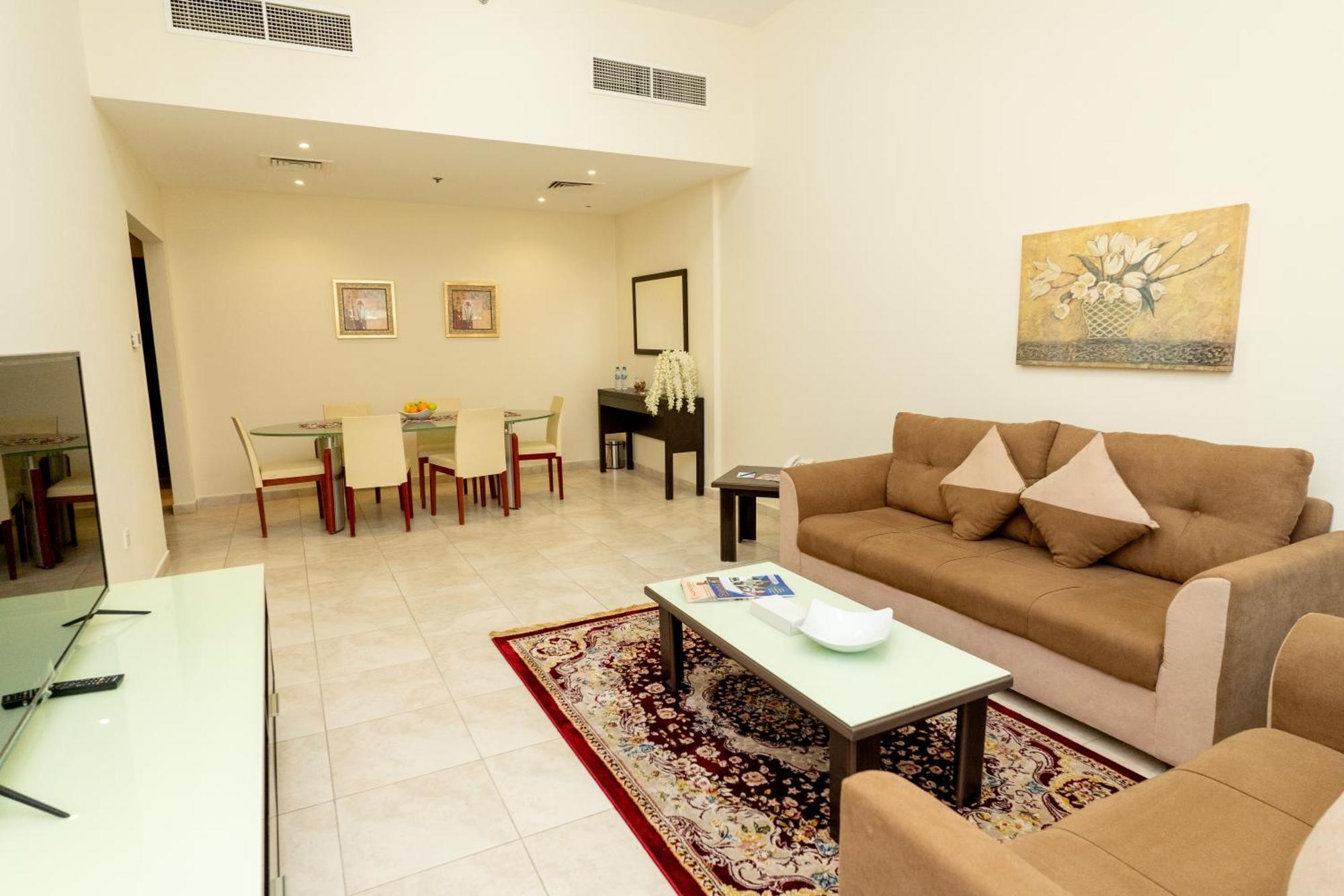 Al Raya Hotel Apartments Dubái Exterior foto