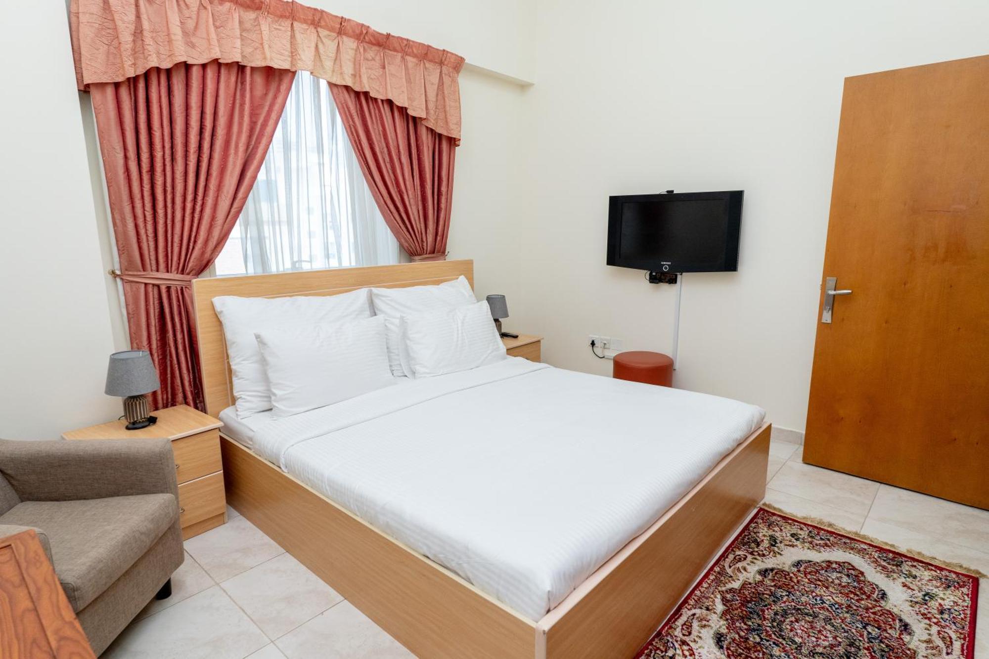 Al Raya Hotel Apartments Dubái Exterior foto