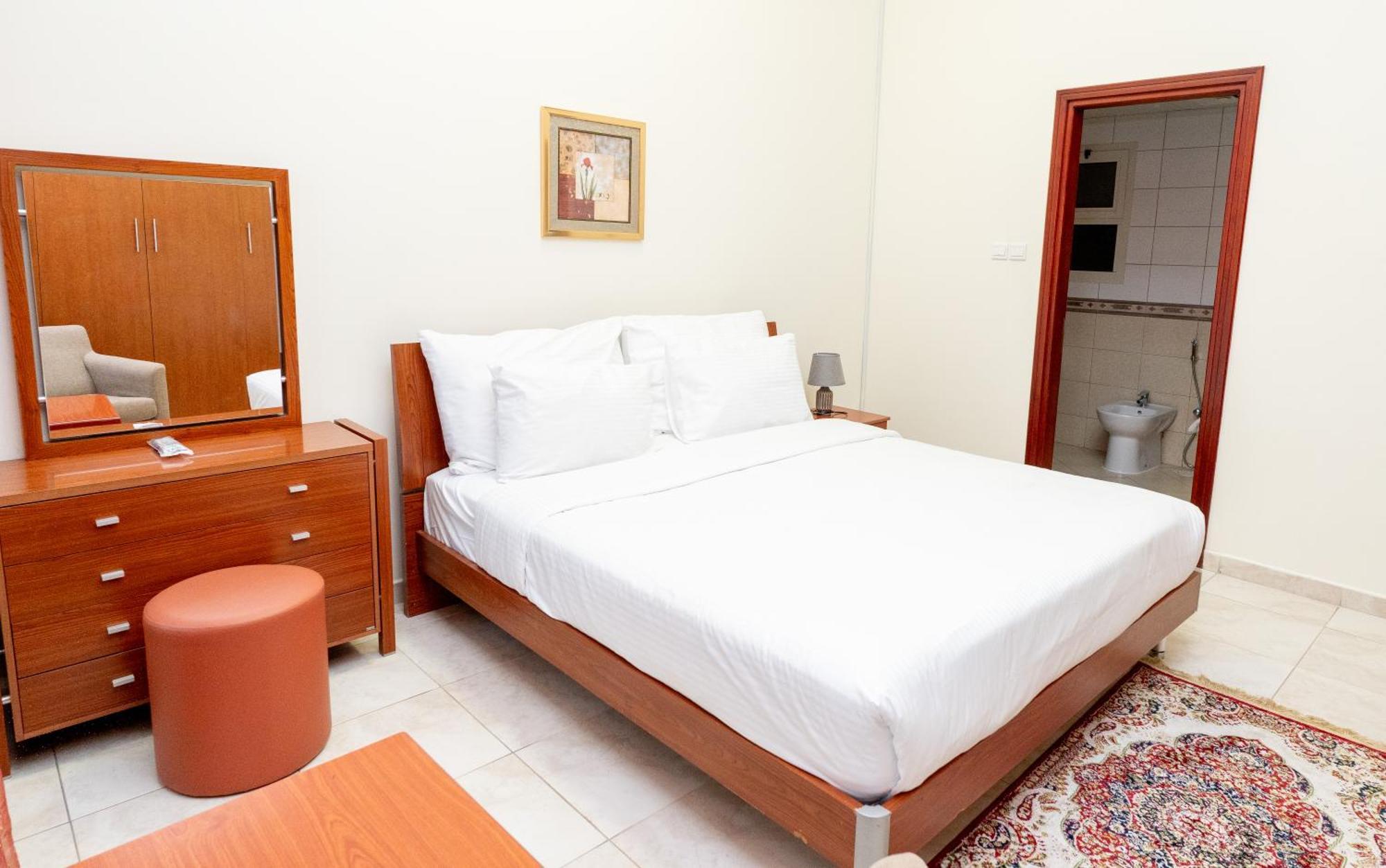 Al Raya Hotel Apartments Dubái Exterior foto