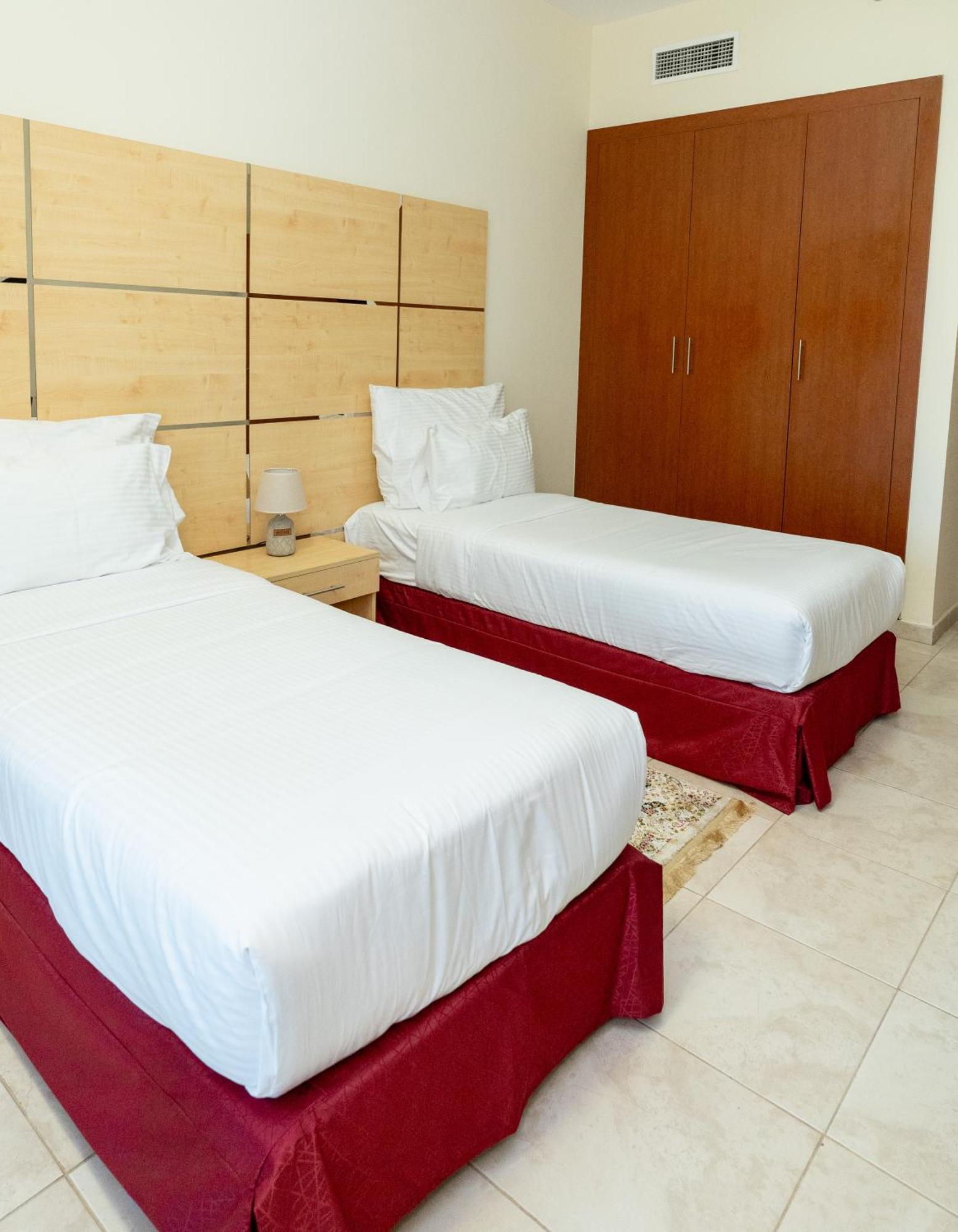 Al Raya Hotel Apartments Dubái Exterior foto